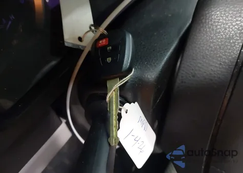 2019 Toyota Highlander Le из США, поврежденный, VIN 5TDBZRFHXKS932903